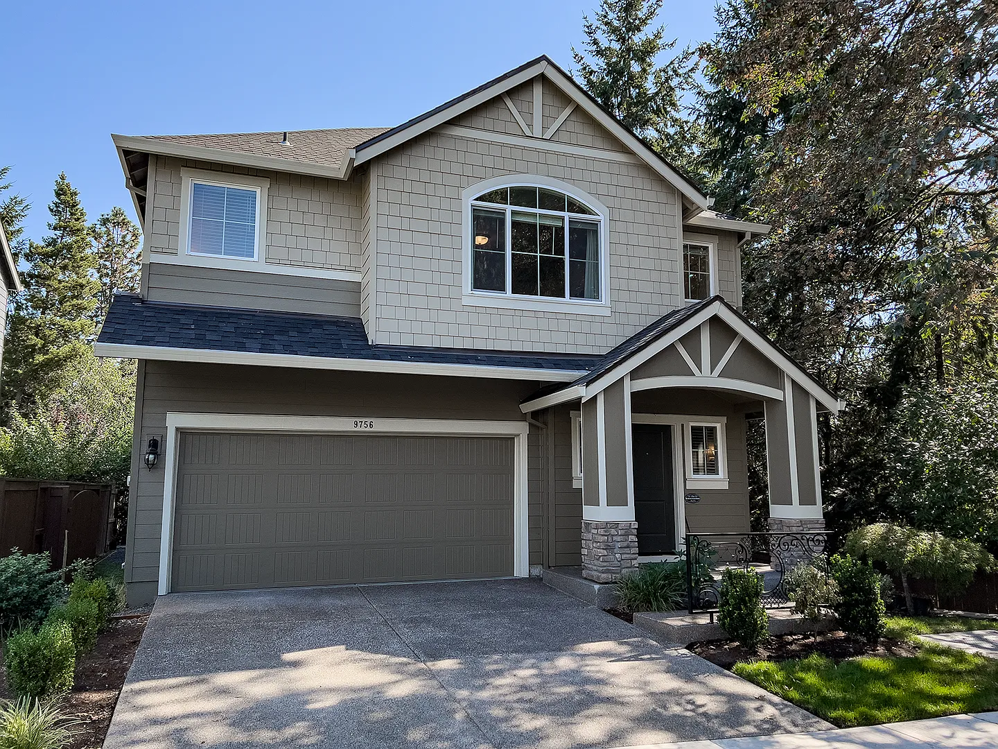 Beautiful Beaverton 5Bd x 3Ba House ~ Near Nike, Intel and Mountainside HS! Low Maintenance Yard! — Photo 1