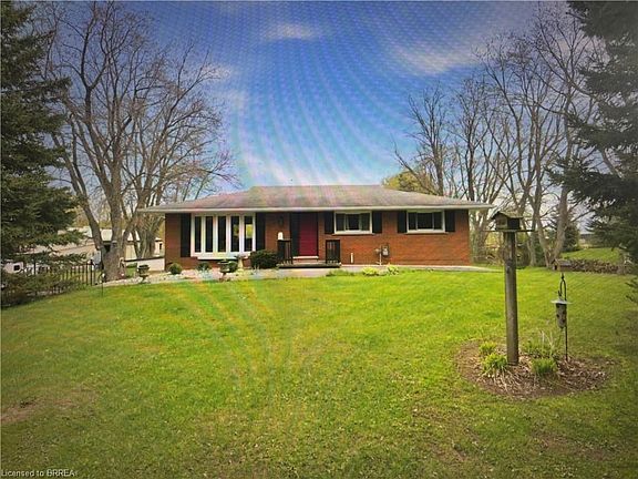 2nd image of 761 Lynden Rd