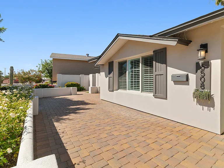 6508 N 85th Pl — Photo 3