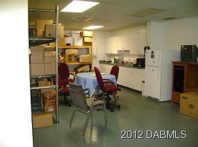 4th image of 6 W Tower Cir