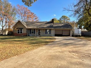 2498 Hummingbird Dr, Greenville, MS 38701