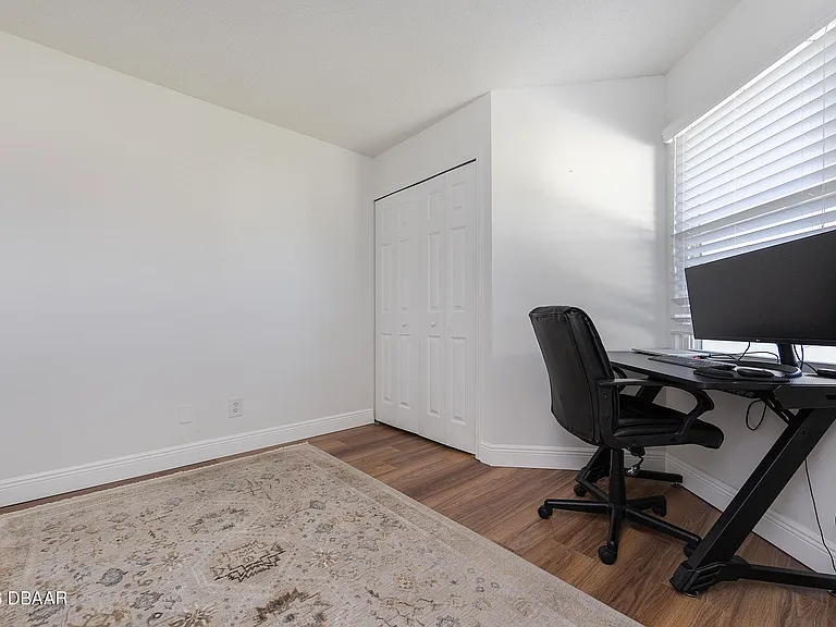 931 Meadow View Dr #A — Photo 14