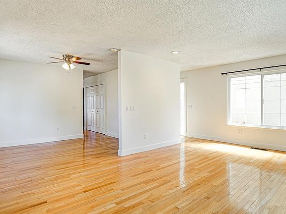 4th image of 242 Avenue A Avenue