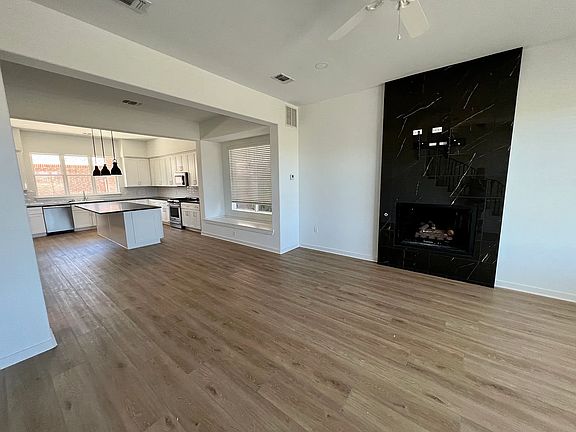 4th image of 12108 Savannah Ave