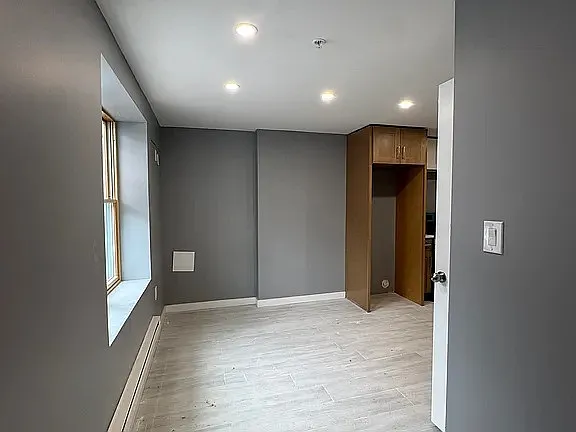 55 Lander St #A — Photo 2