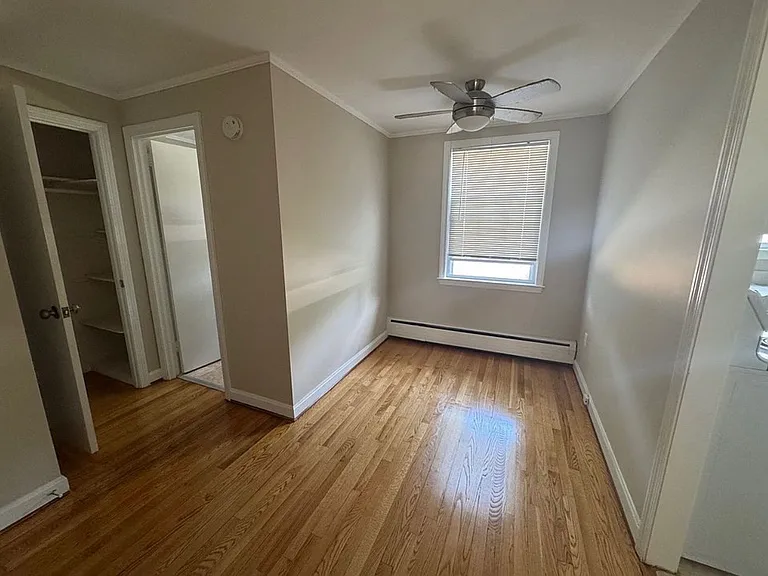194 Woodrow St #B — Photo 6