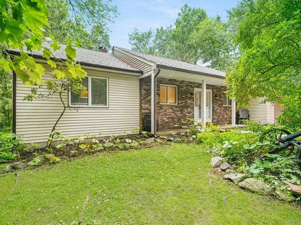182 Redder Road, Pine Bush, NY 12566