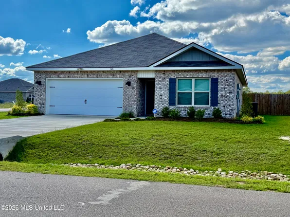 126 Cedar Ridge Blvd, Pearl, MS 39208
