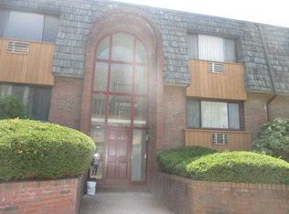 307 High Path Rd, Windsor, CT 06095