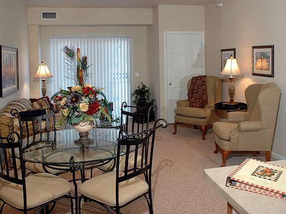 5th image of 1745 Graham Ave APT 112