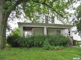 1857 3rd St, Moline, IL 61265