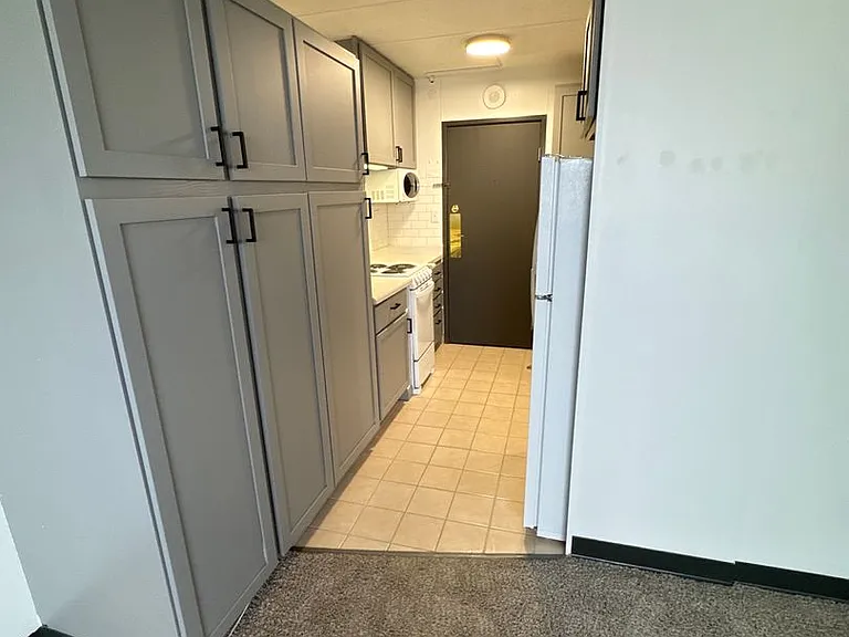 The McCoy at 8035 Apartments - Clive — Photo 45