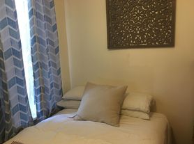 2453 W Walton St, Chicago, IL