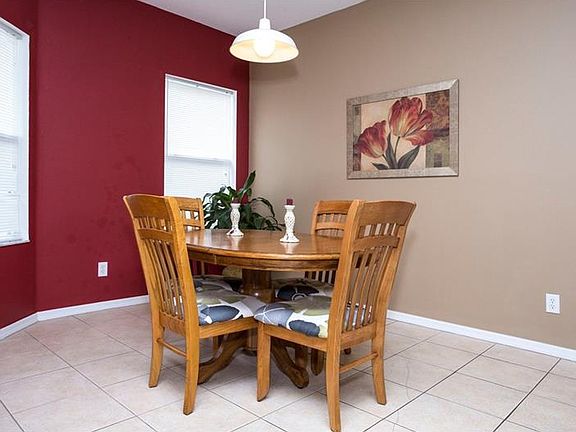 5th image of 6941 Surrey Oak Dr