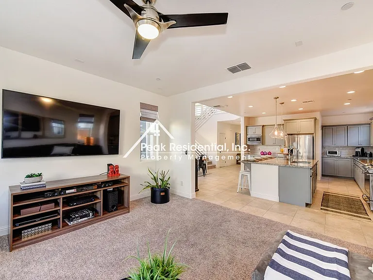 12753 Glass Beach Dr — Photo 33