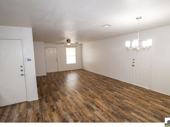 2nd image of 2706 Lucille Dr #A