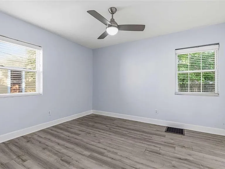 1780 John Calvin Ave #L — Photo 8