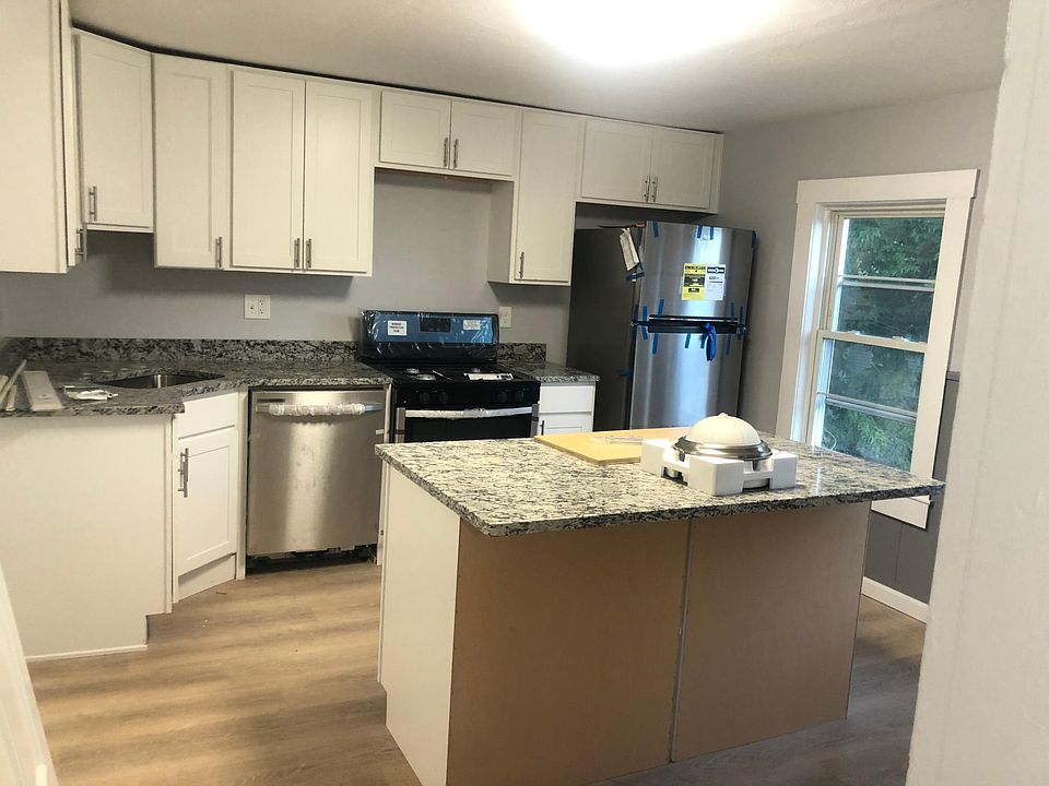 brand new kitchen with custom cabinets