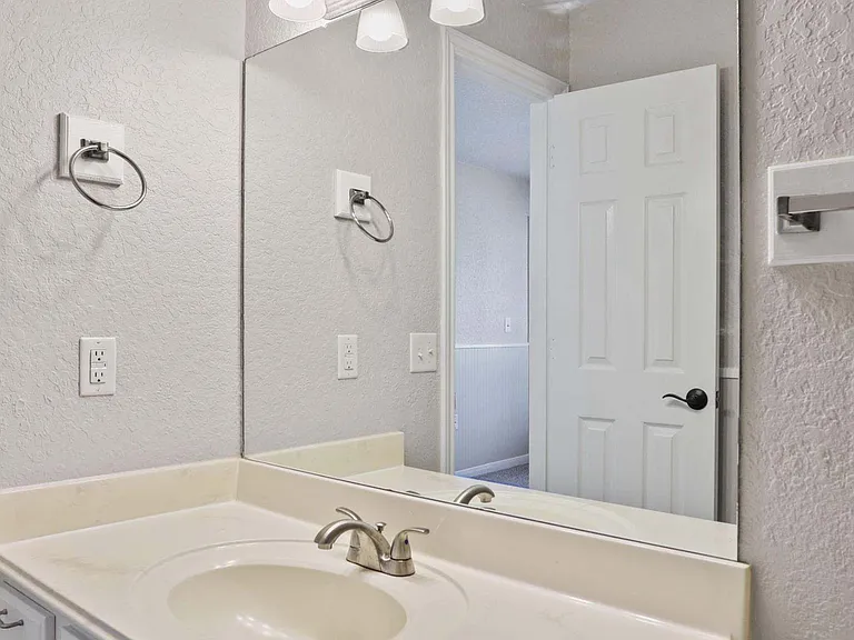 Residence at Piney Shores — Photo 51