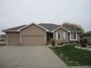 501 S 7th Ave, Springfield, NE 68059