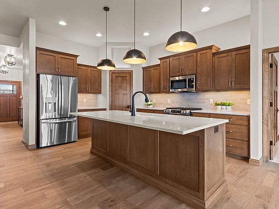 4th image of 1373 Prairie Lake Cir