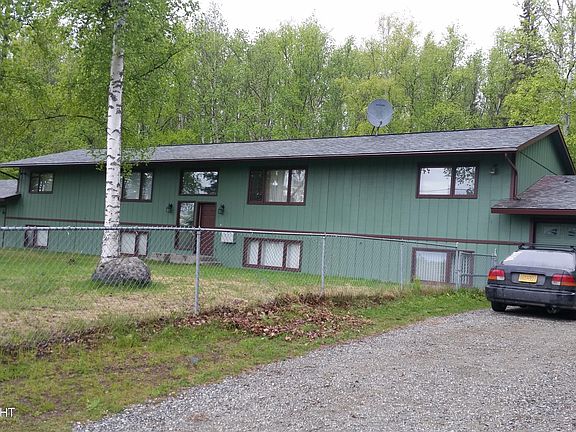 2nd image of 1401 W Nicola Ave