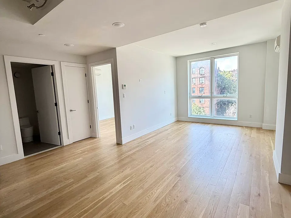 200 Linden Blvd #5H