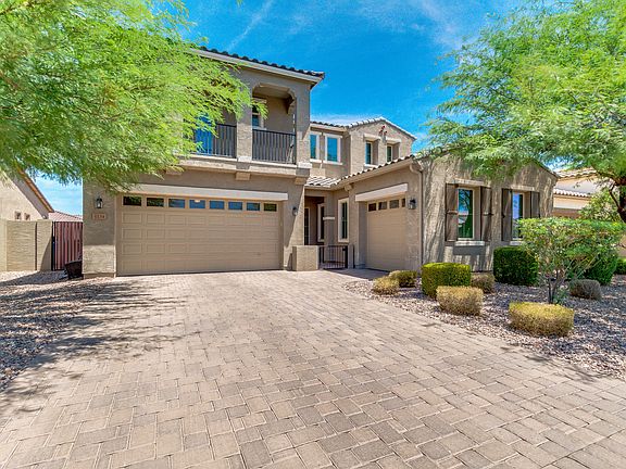 2nd image of 4134 E Grand Canyon Dr