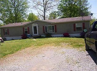 1535 White Bluff Rd, White Bluff, TN 37187