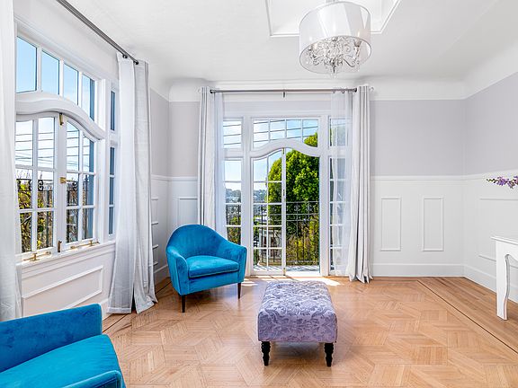 4th image of 1906 Hyde St APT 5