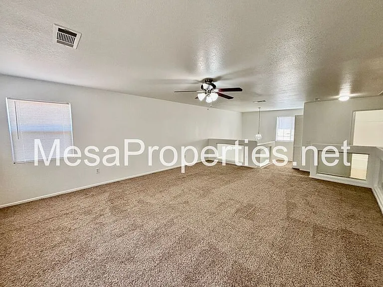 15083 Brown Ln — Photo 16