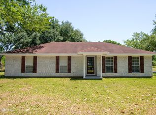 14408 Timber Ridge Dr, Moss Point, MS 39562