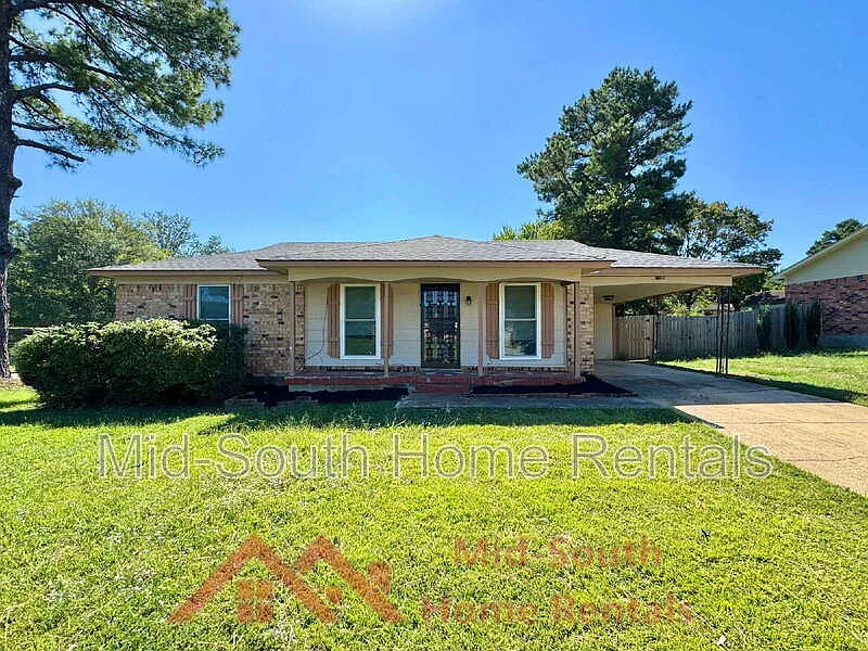 3 bed, 1.0 bath, 1061 sqft, $1,095 — Photo 4