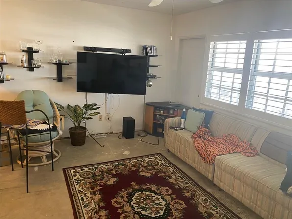 5203 NE 24th Terrace #B-306, Fort Lauderdale, FL 33308