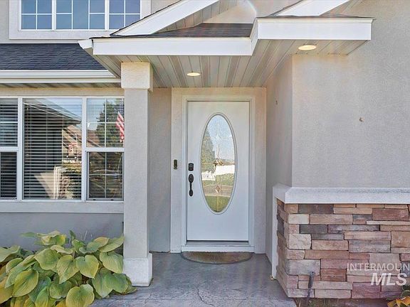 4th image of 2232 Candleridge East Cir