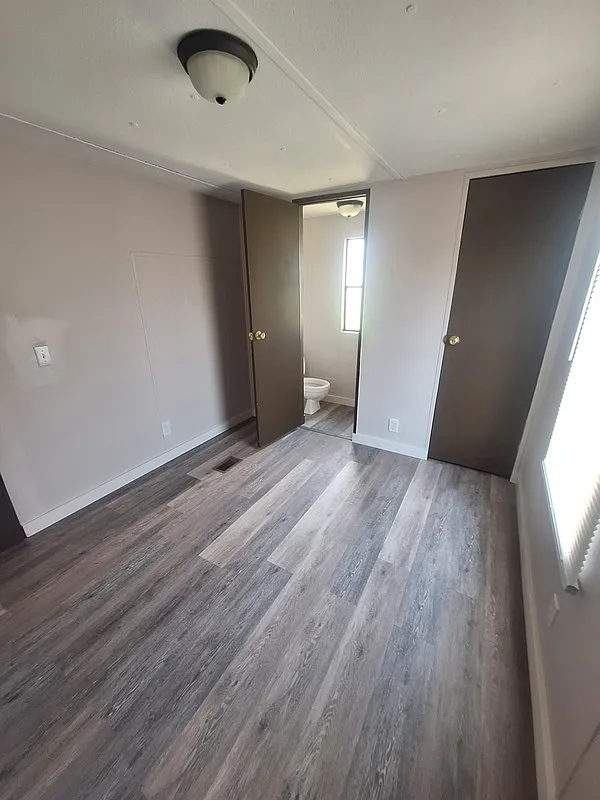 2 bed, 1.0 bath, $800 — Photo 3
