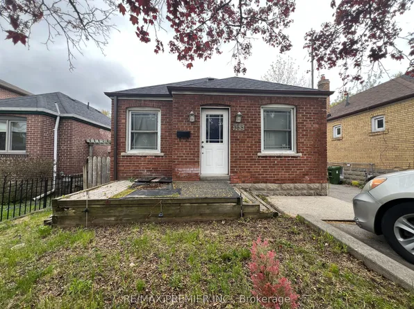 155 William St, Toronto, ON M9N 2G9