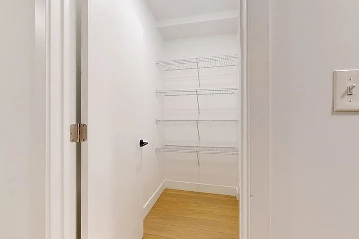 5700 S. Blackstone Avenue — Photo 35