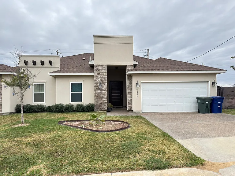 6002 Amir Dr — Photo 20