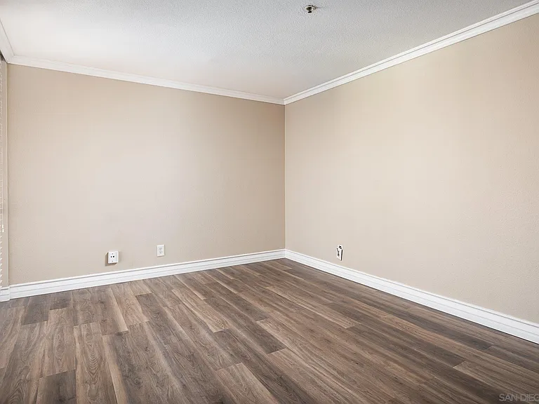 2424 Front St #19 — Photo 17