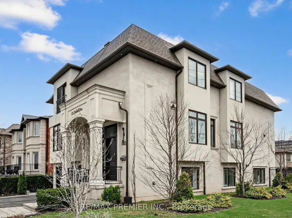 111 Codsell Ave, Toronto, ON M3H 3W2