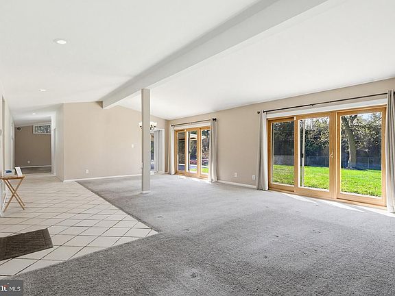 5th image of 3415 Manor Hill Rd