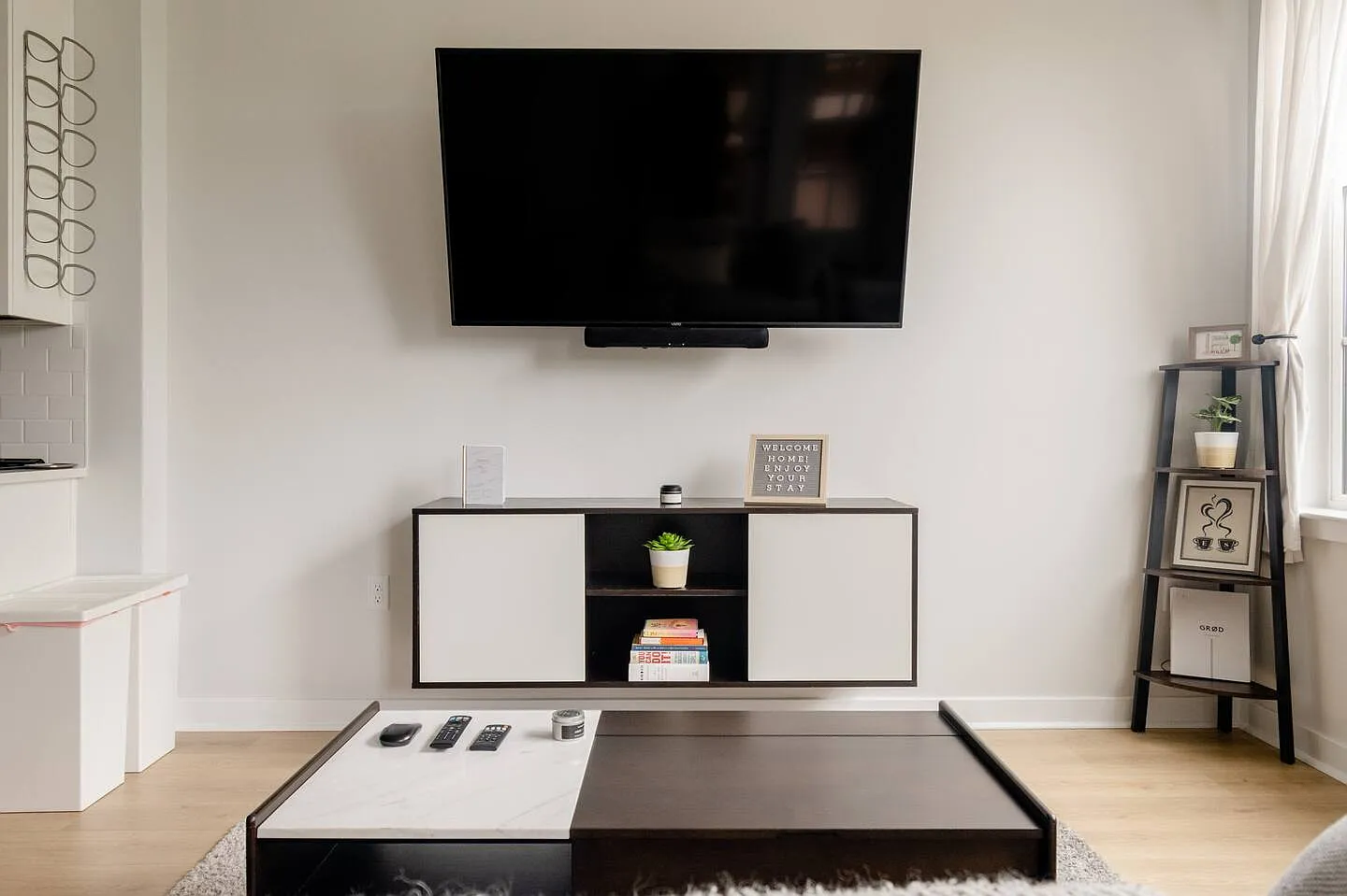2 bed, 1000 sqft, $5,500 — Photo 4