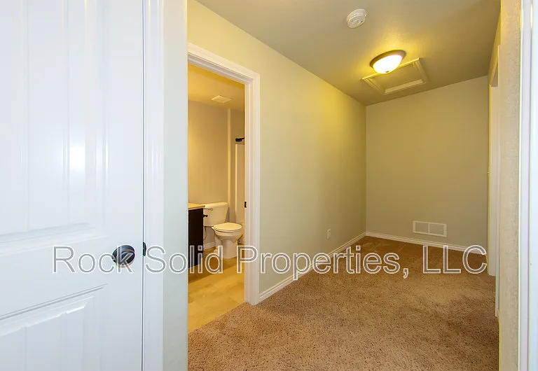1031 Old Town Ln #1 — Photo 21