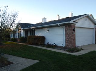 18063 Woodside Xing N, Strongsville, OH