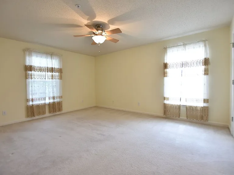 424 Mill Pond Dr — Photo 9