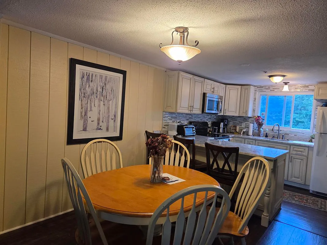 2 bed, 2.0 bath, 1284 sqft, $2,000 — Photo 4