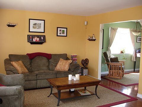 3rd image of 203 Apple Blossom Ct