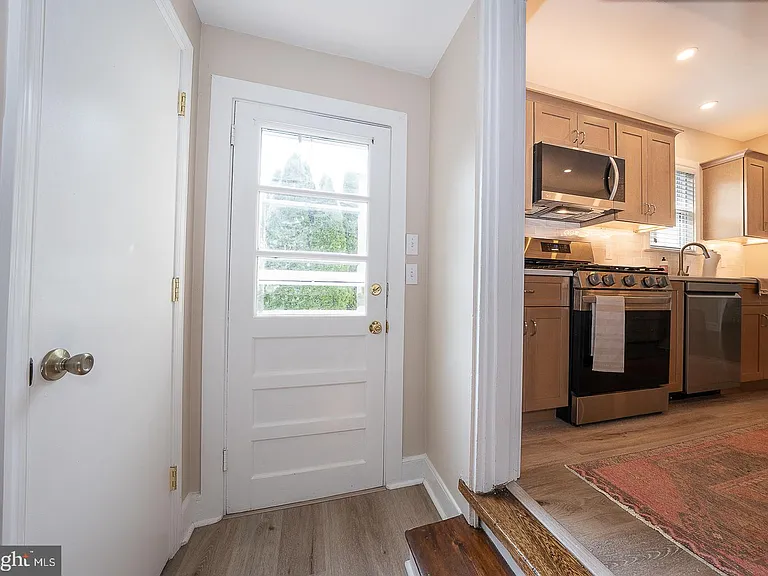 18 Clover Ln — Photo 17