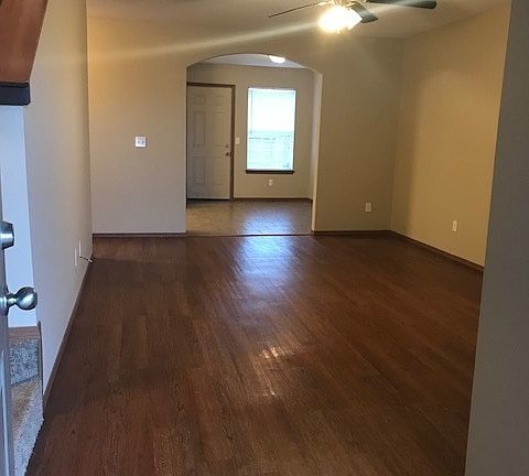 3rd image of 4204 SW Chapelstone Ave #1